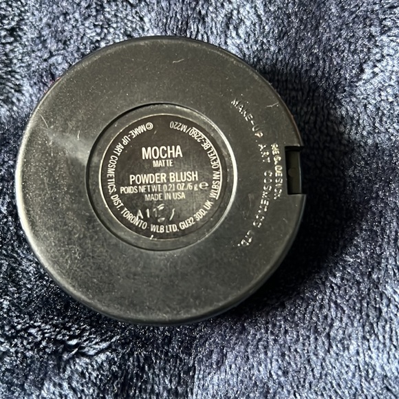 MAC matte powder blush! In the shade MOCHA - Picture 4 of 4